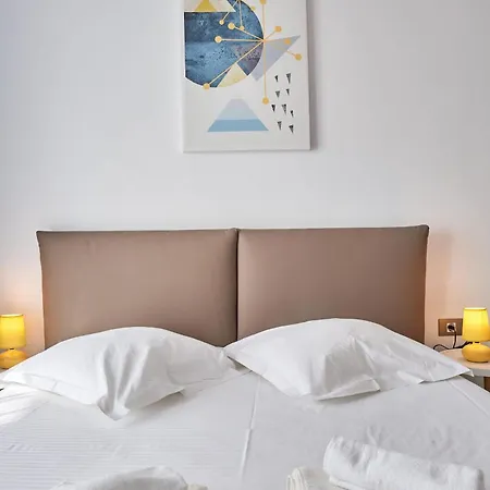 Apartment By Alz Năvodari